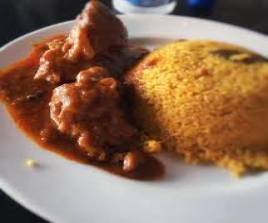 Khichuri with chicken curry 